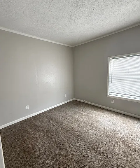 319 N McKinley Ave — Photo 16