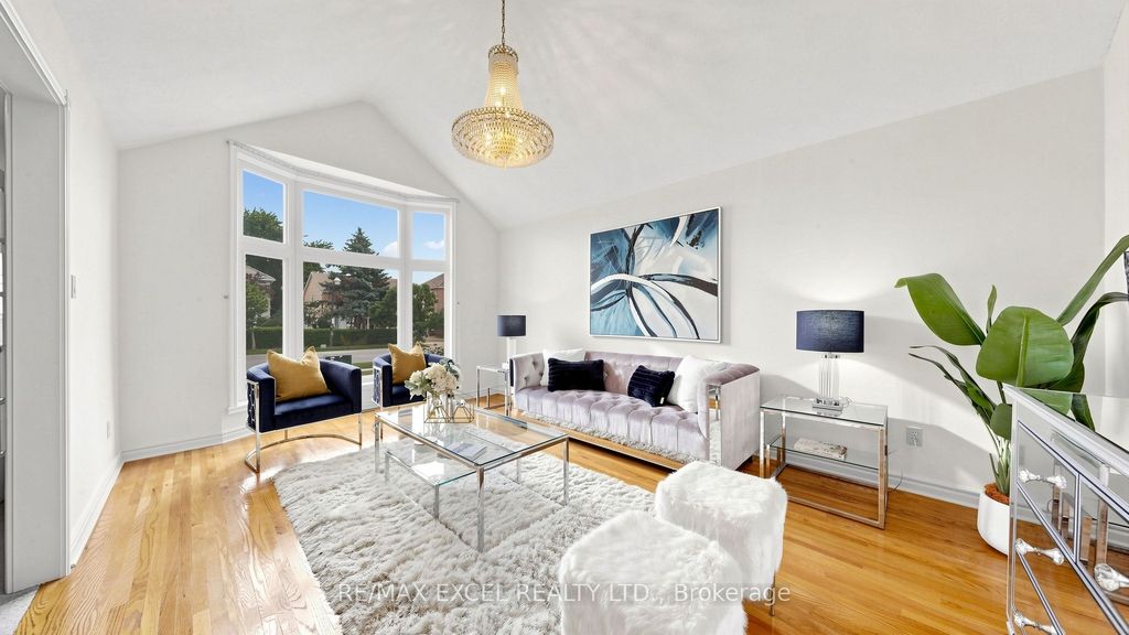 32 Hollingham Rd, Markham, ON - View 4