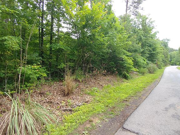 3rd image of Laurel Lake Cir
