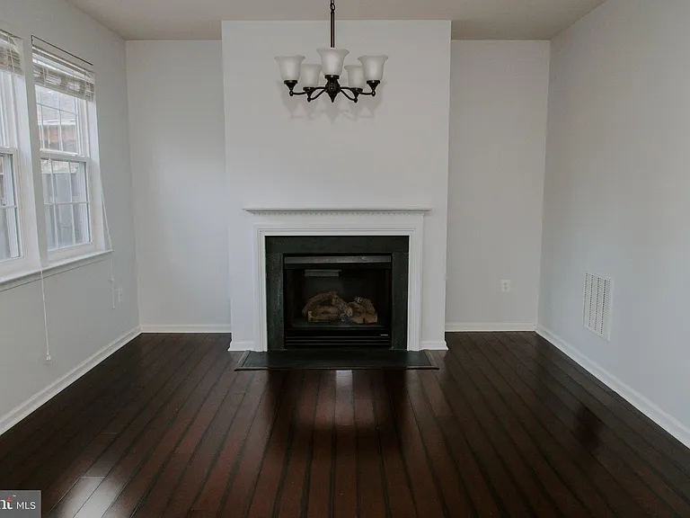 110 Quinton Oaks Cir — Photo 16
