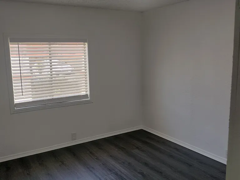 65 Sylvia St — Photo 11