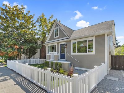 5521 Ashworth Avenue N, Seattle, WA, 98103