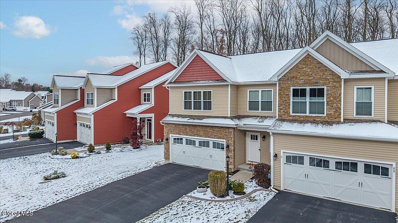 4th image of 8A Macoun Drive