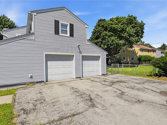 4th image of 58 Dawes Rd