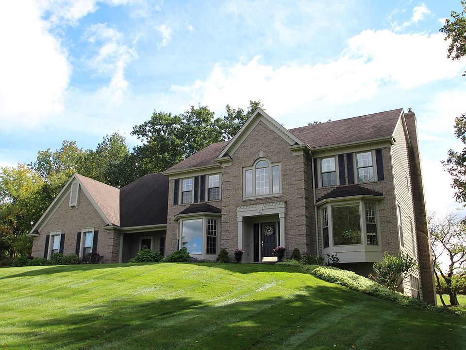 1st image of 27 Arbor Creek Dr
