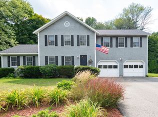 10 Cranton Ave, Groveland, MA 01834
