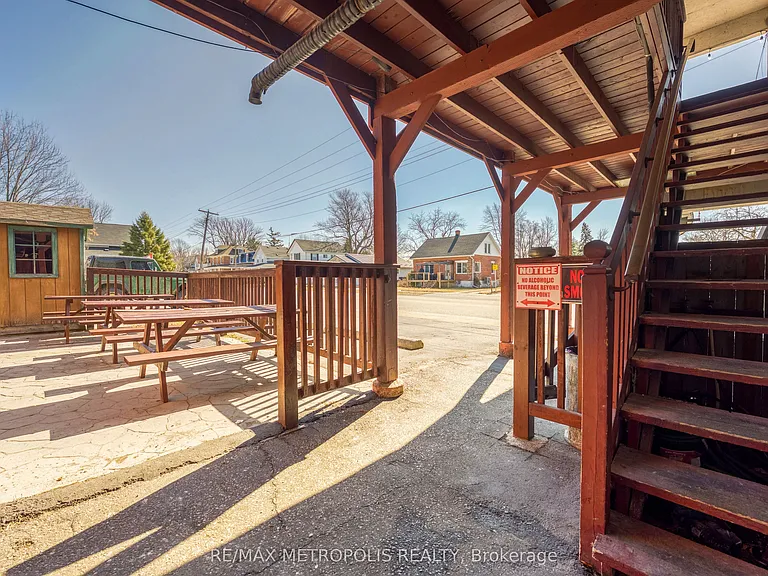 1548 Saint Clair Pkwy #1 — Photo 13