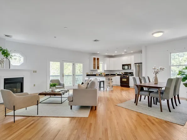 41 Jay St #D, Cambridge, MA 02139