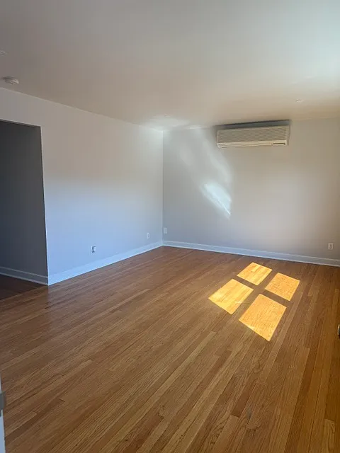 Building Photo - 148 French St #2