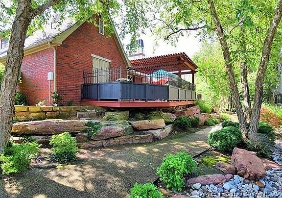 2nd image of 5808 S Knoxville Ave