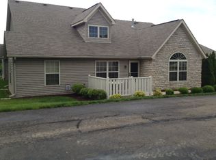 8823 Scotts Landing Cir NW, Massillon, OH