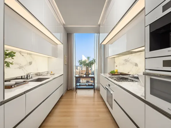 53 West 53rd Street image 5 of 32