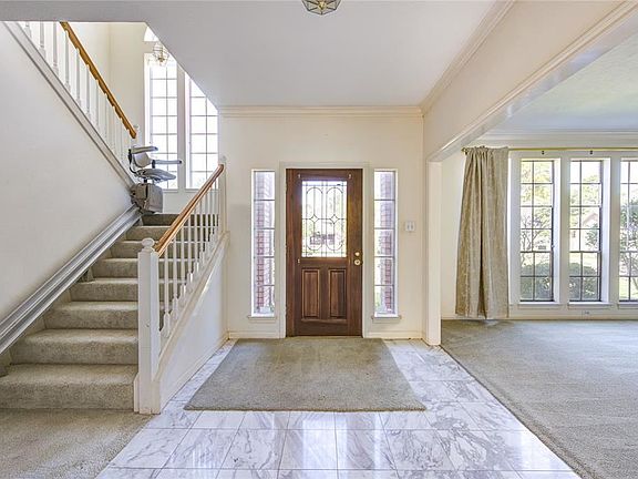 4th image of 3327 Liberty Way Dr