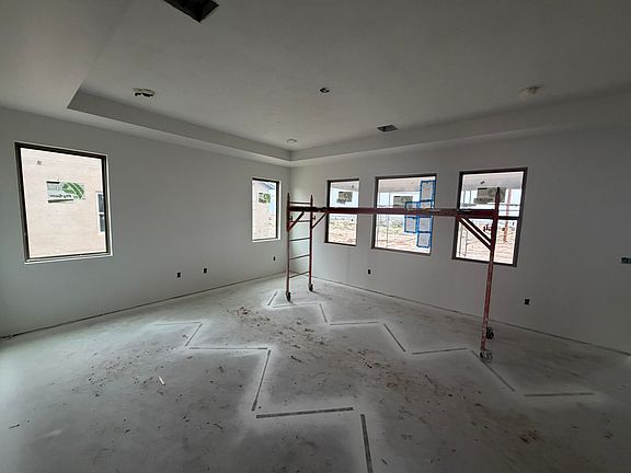 3rd image of 1222 Villa Rd SE