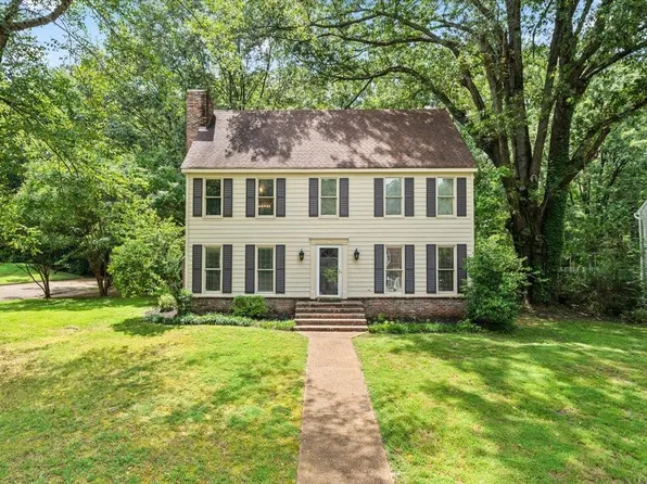 405 Dove Valley Rd, Collierville, TN 38017