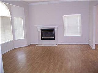 3rd image of 634 Foxworth Ct