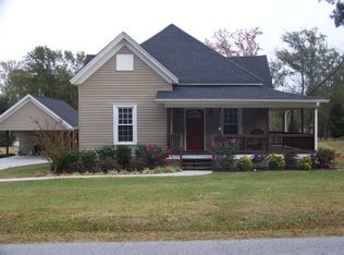 19 Haynes St, Due West, SC 29639