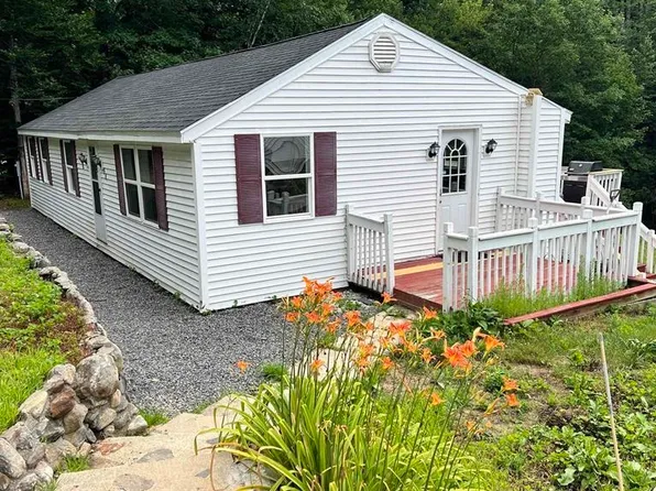64 Crown Point Road, Rochester, NH 03867