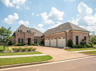 306 Lakewood Hill Dr, Oxford, MS 38655