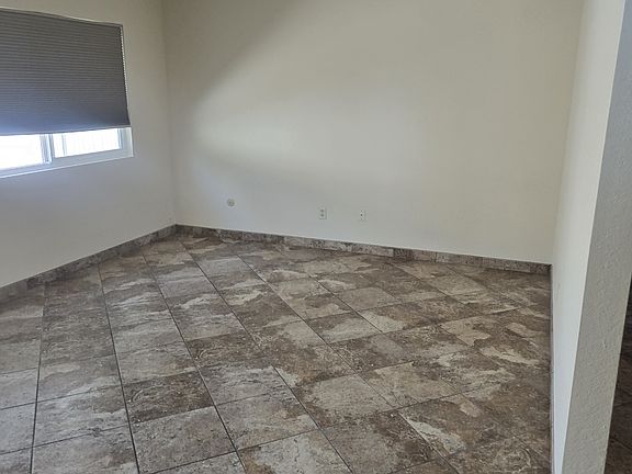 5th image of 2150 Catalpa Ct