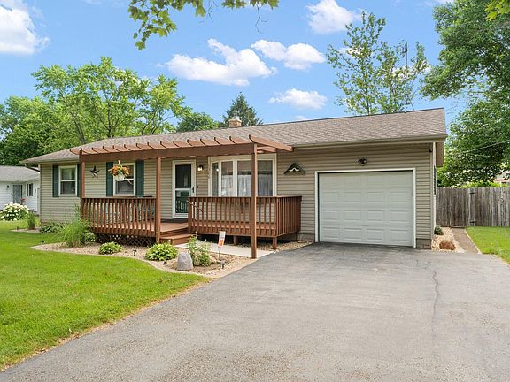 3rd image of 1306 Tuckahoe Park Dr