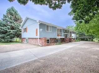 819 E 1st St, Newton, KS 67114