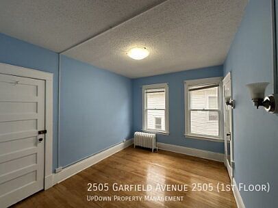 2nd image of 2505 Garfield Ave #2505