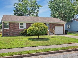 112 Valirey Dr, Hampton, VA 23669