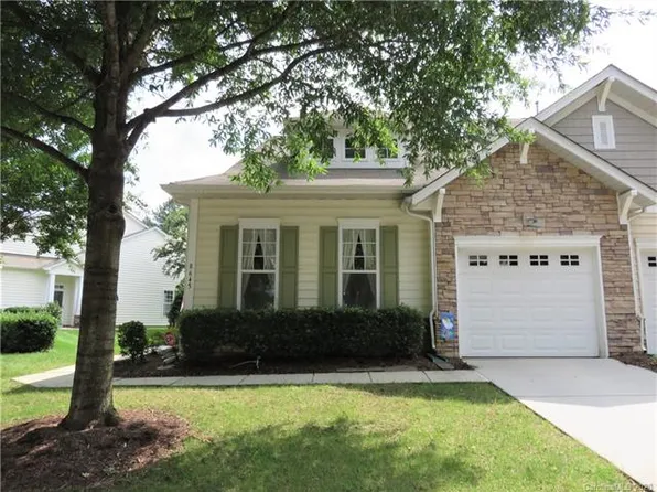8645 Brookings Dr, Charlotte, NC 28269