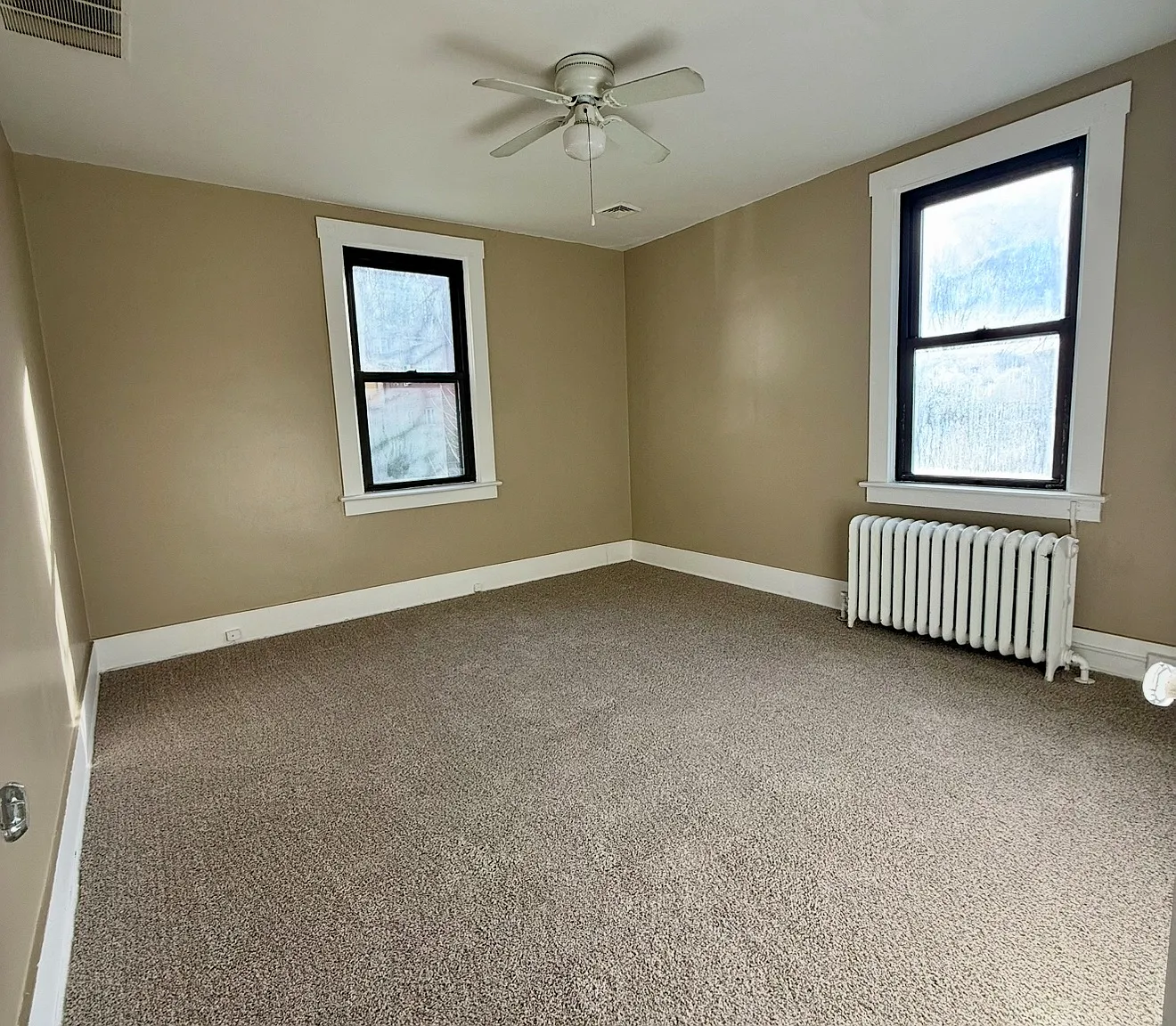 414 Lenox Ave — Photo 4