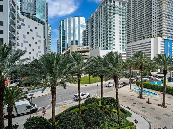 1331 Brickell Bay Dr APT 302, Miami, FL 33131