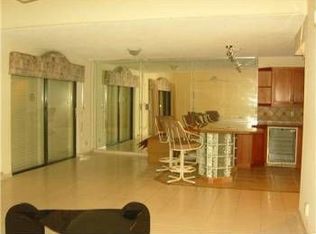 1705 Seagrape Way, Hollywood, FL 33019