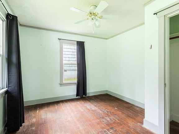4th image of 2924 SE Boyd St