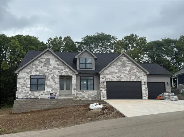 1217 Knob Hill Ct, Troy, OH 45373