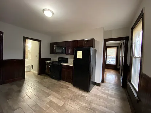 624 Dixwell Ave Photo 1