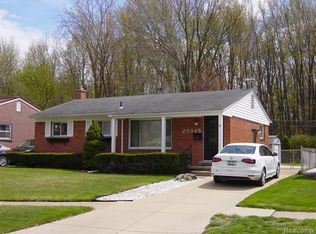 25345 Haskell St, Taylor, MI 48180