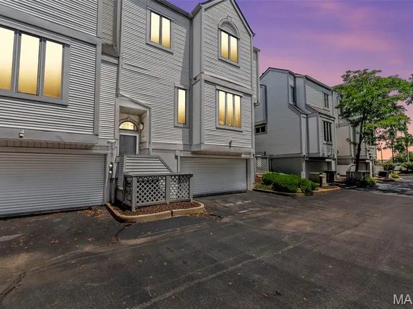 14 Columbus Square Dr, Saint Louis, MO 63101