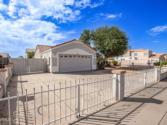 3rd image of 8531 W CAMBRIDGE Avenue