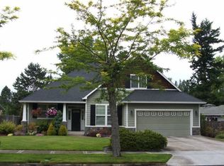 12245 SW Tremont St, Portland, OR 97225