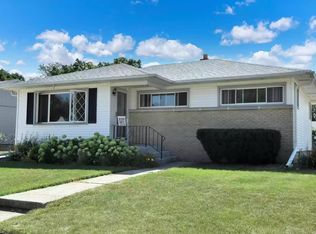 2509 Delaware Ave, Racine, WI 53403