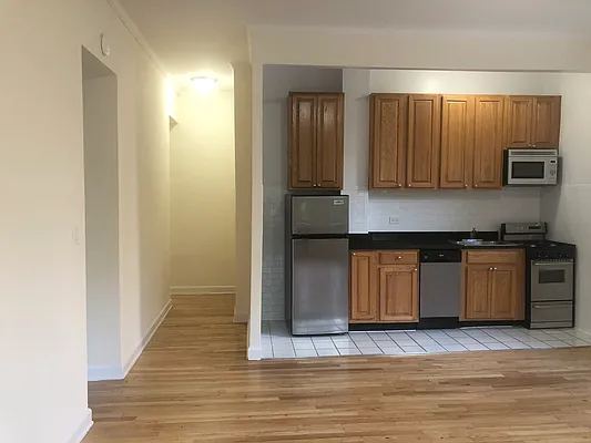 Rented by Buchbinder & Warren | media 18