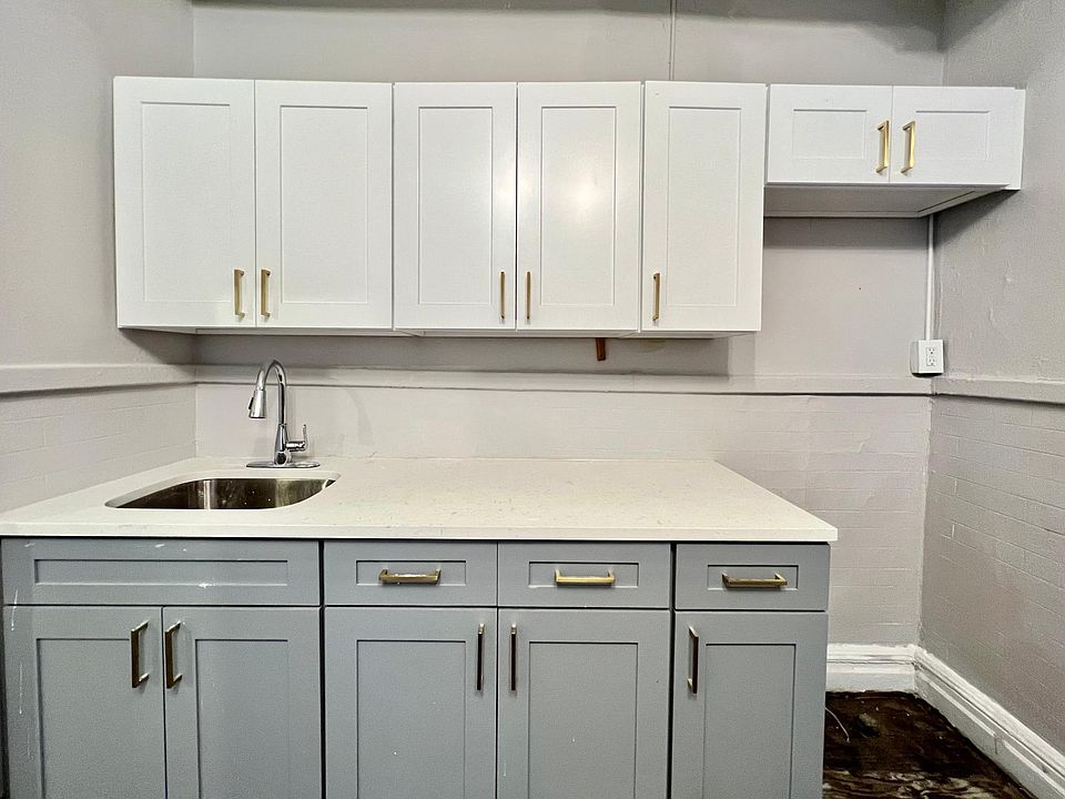1st image of 121 Elizabeth Ave #6