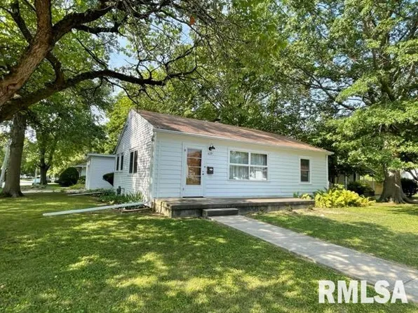 627 E Washington St, Macomb, IL 61455