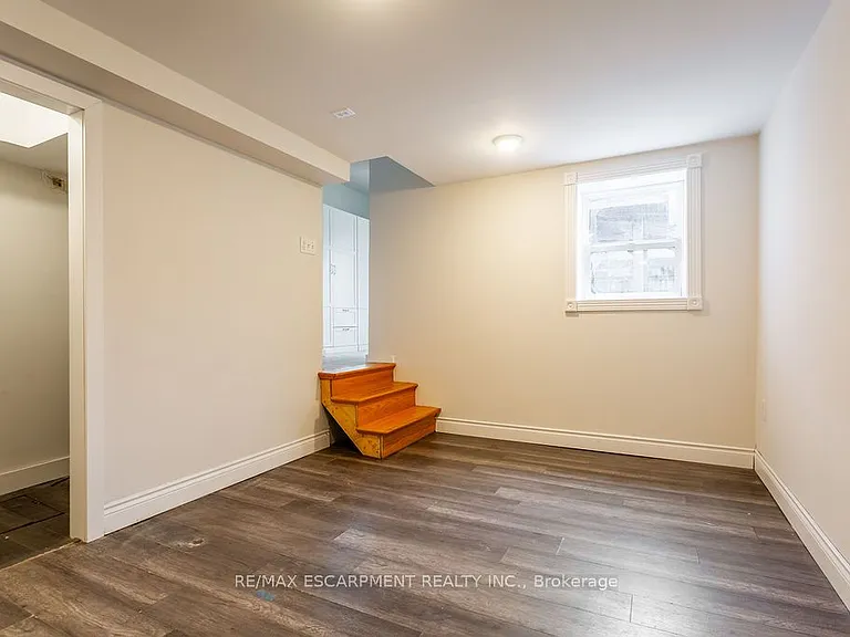 270 Beach Blvd — Photo 31