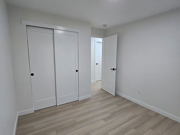 4th image of 5918 99th Pl NE