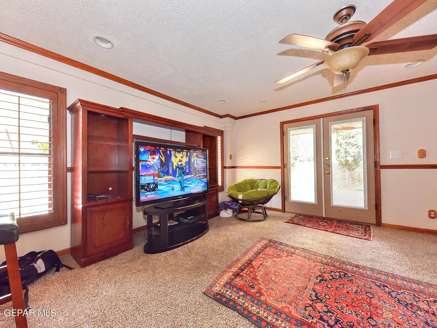4 bed, 2.5 bath, 2446 sqft, $2,150 — Photo 3