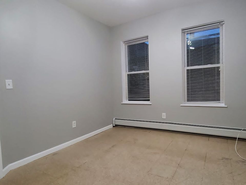 2nd image of 7 W 26th St #9E