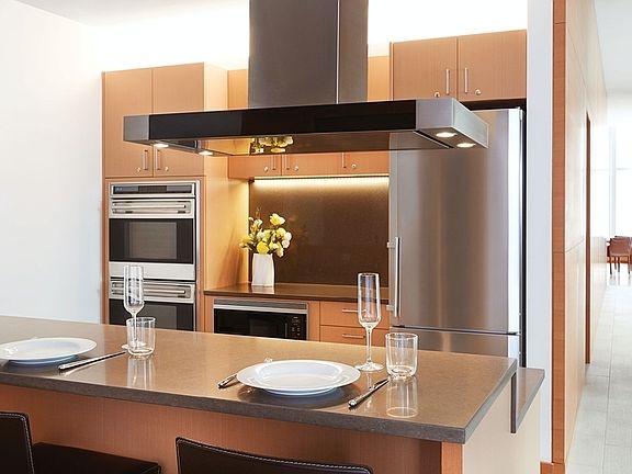 5th image of 8 Spruce St #9F