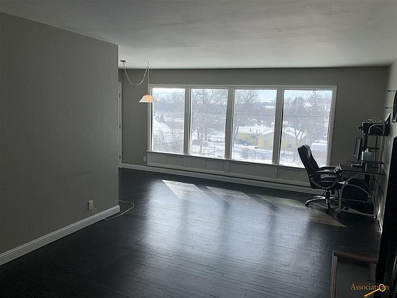 5th image of 7 Saint Charles St
