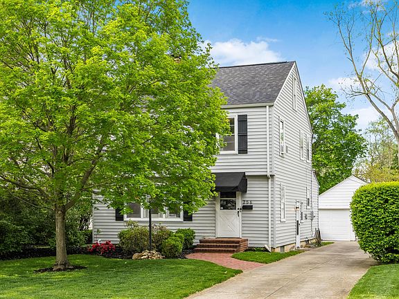2nd image of 256 E Schreyer Pl